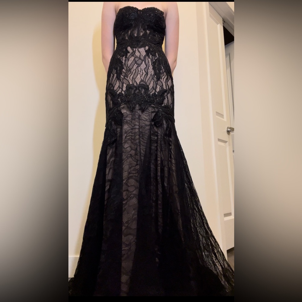 Size: 1 Color: Black Brand: Camille La Vie
